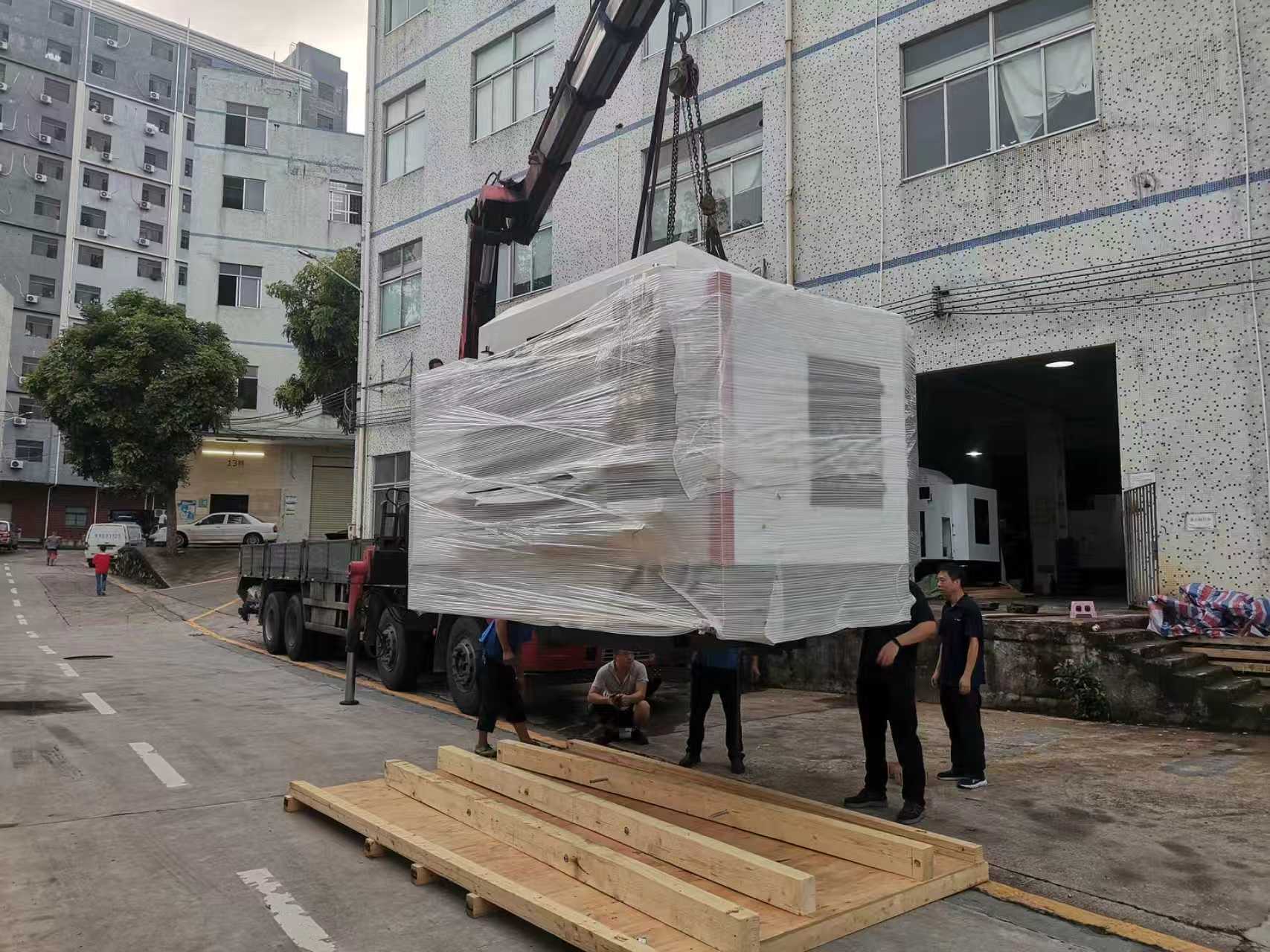 大型设备现场吊装